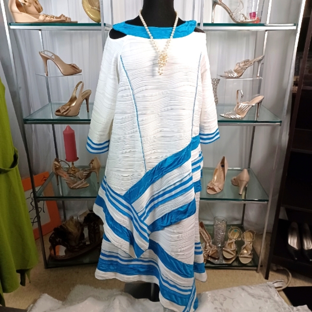 Vintage DONNA VINCI Two Piece Skirt Suit, Size 2X, Blue & White colors